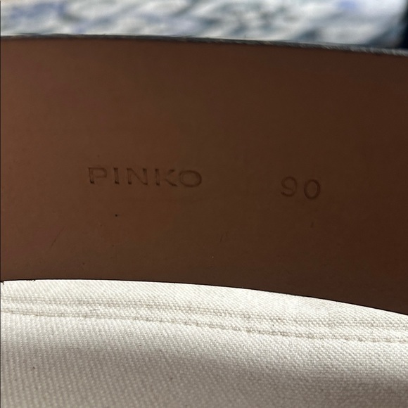 PINKO PATENT LEATHER BELT (Vintage) - Picture 2 of 7